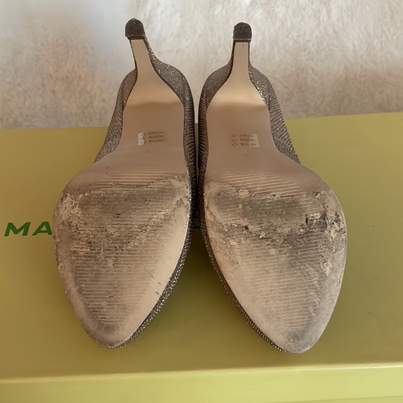 EXCELLENT CONDITION Spring heeled shoes - Dark gold glitter - size 9 - Picture 6 of 6